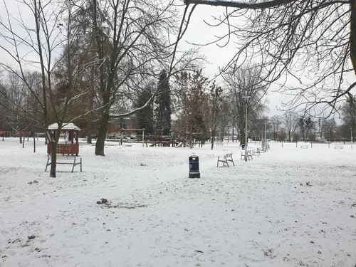 Plac zabaw zimą