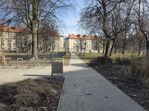 Skwer przy ulicy Bałuckiego