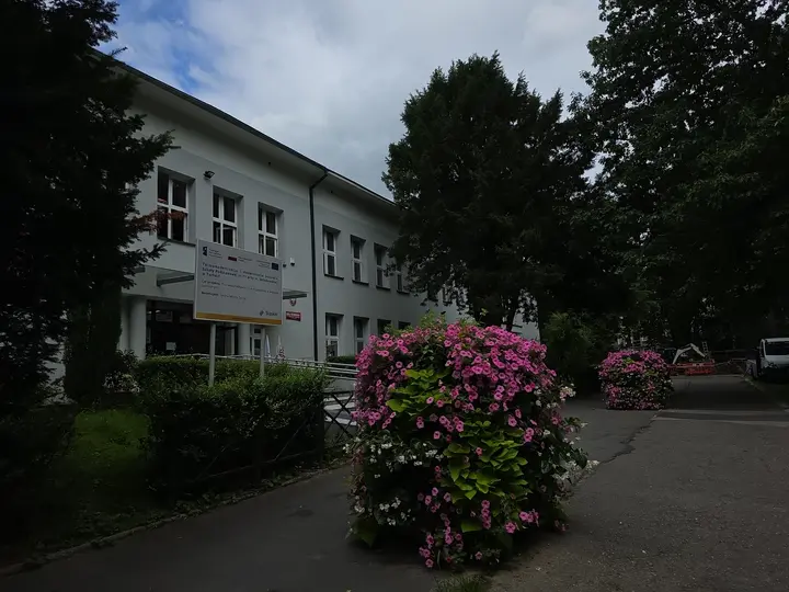 Wejście do Szkoły Podstawowej nr 11
