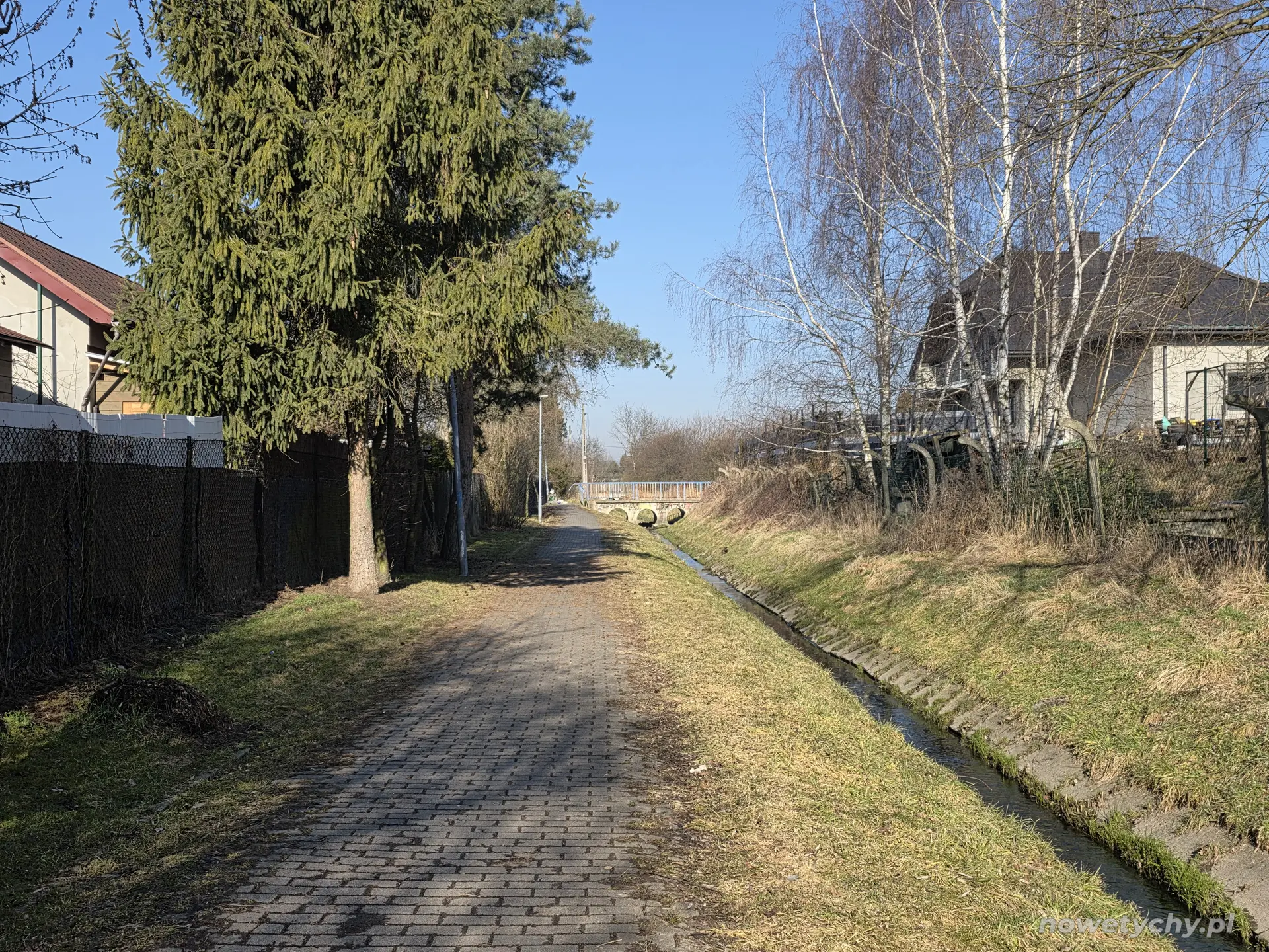 Trasa wzdłuż potoku