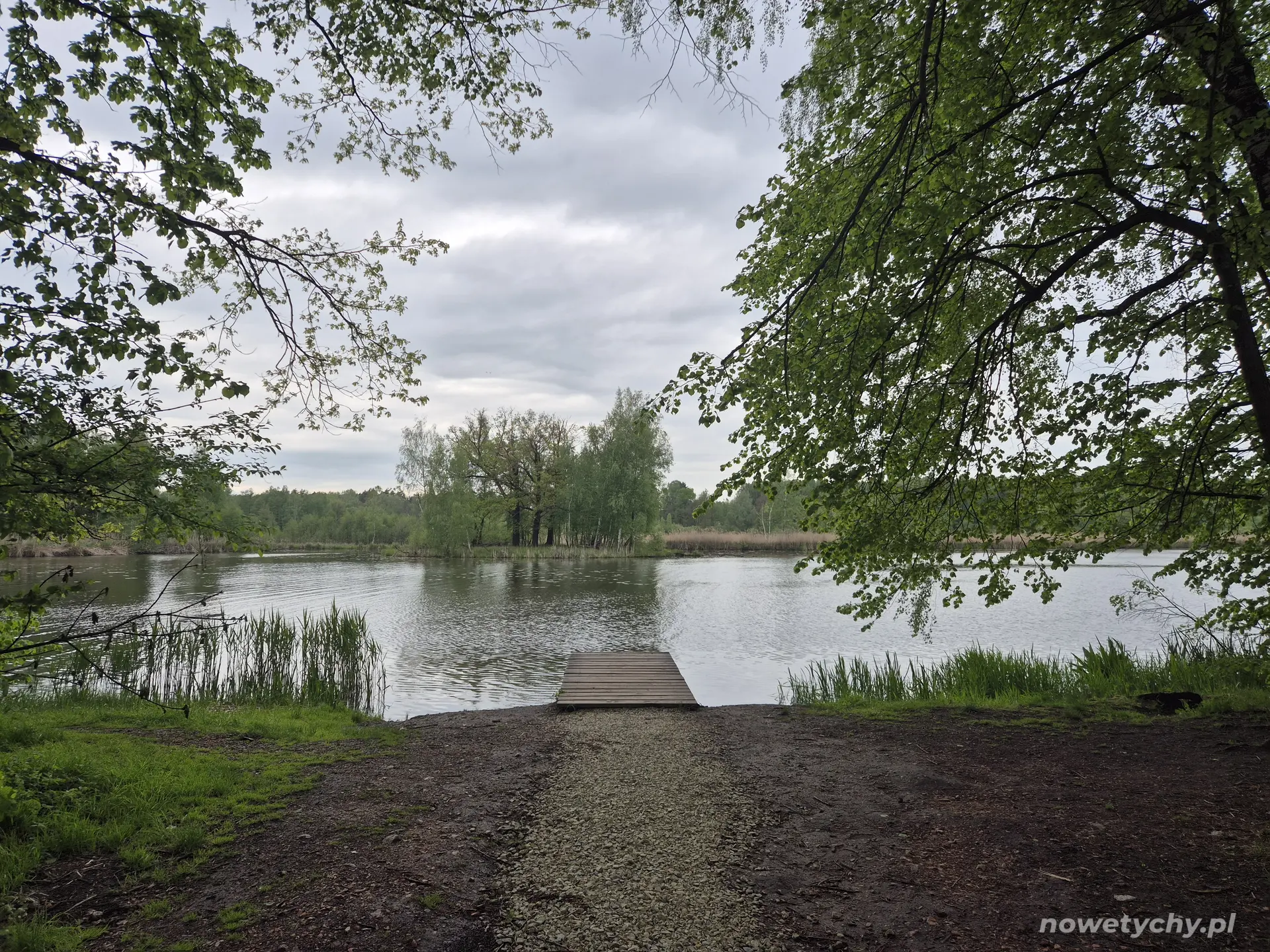Pomost nad Jeziorem Paprocańskim (punkt czerpania wody nr 7)